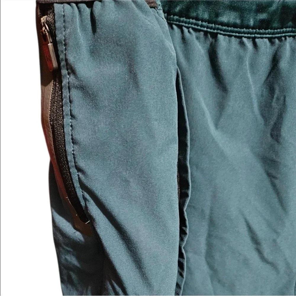 Under Armour Mens 3XL Stretch Woven Running Shorts Teal Zip Pocket‎ Performance